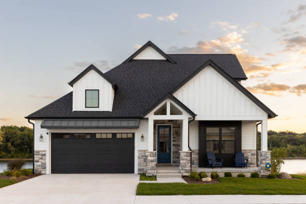 Best Roof Insulation Installation  in Triangle, VA